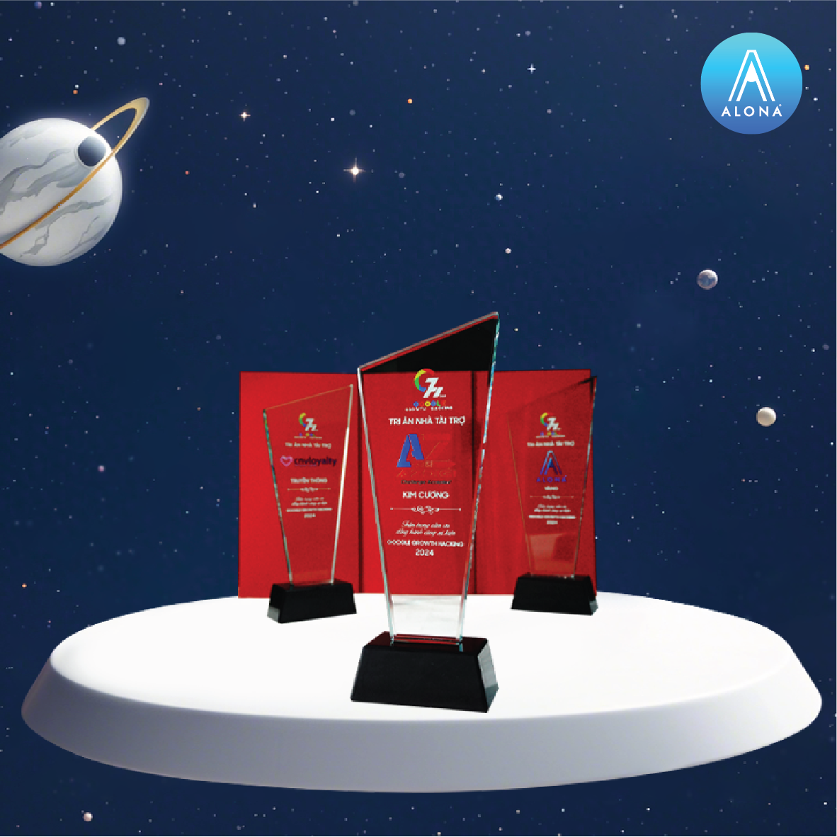 Thiết kế cúp pha lê tri ân với thiết kế tinh tế trong từng chi tiết 