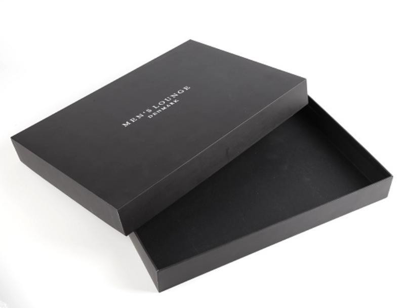 Nên chọn phong cách hộp giấy phù hợp với chất lượng quần áo