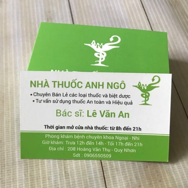 Thiết kế card visit ngành dược màu xanh trắng Thiết kế card visit ngành dược màu xanh trắng