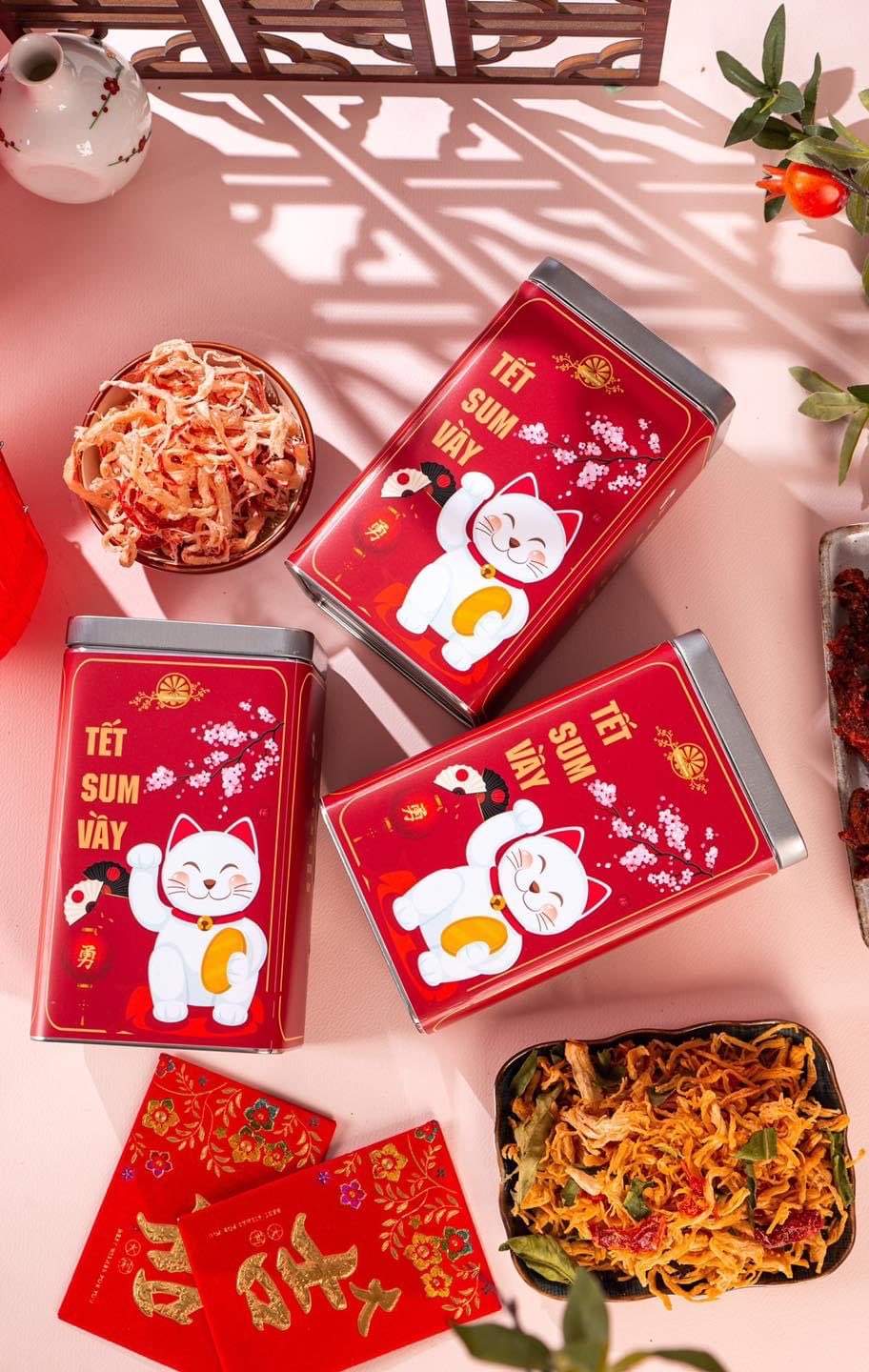 Sử dụng tông màu đỏ đặc trưng của ngày Tết