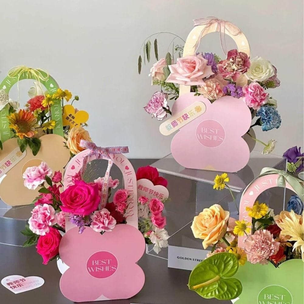 Túi giấy đựng hoa hình bông hoa in chữ “Best Wishes” nổi bật